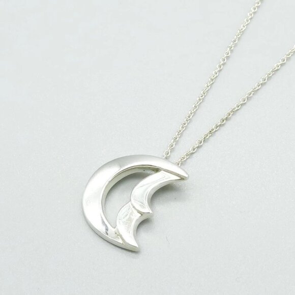 Like New!! Tiffany & Co. Paloma Picasso Sterling Silver Crescent Moon Necklace - Picture 2 of 4